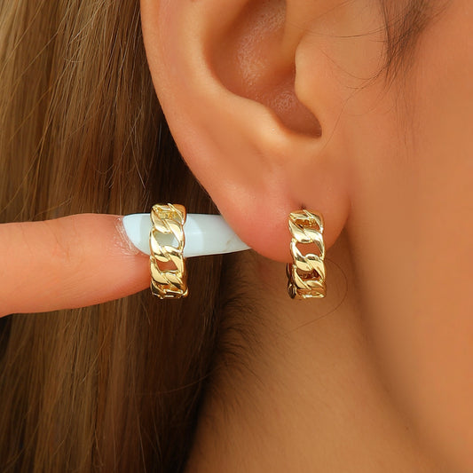 Metal Chain Hollow Geometric Elliptical Earrings